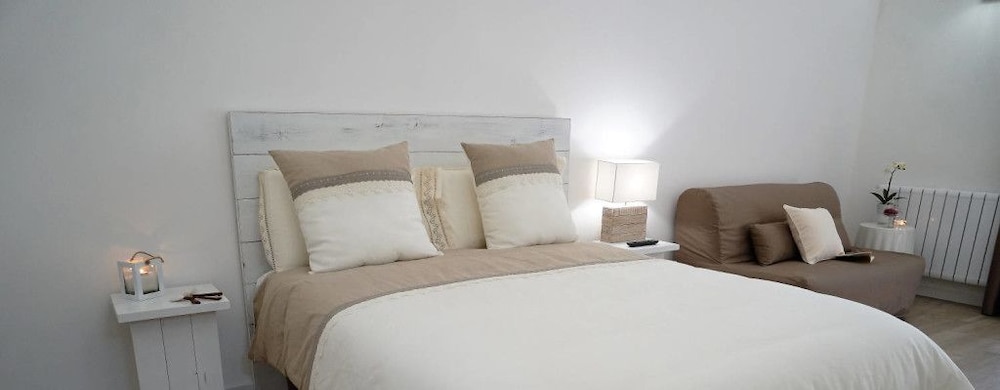Design Triple Room, Multiple Beds, Non Smoking, Ensuite photo 1