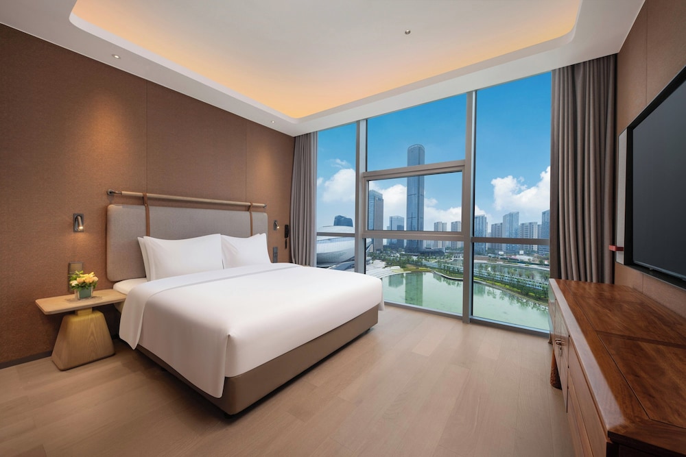Suite, 1 Bedroom, Lake View