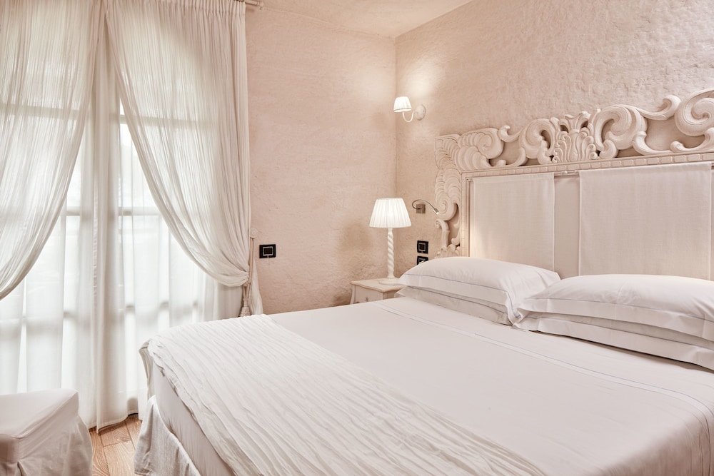 Superior Room, Garden Area