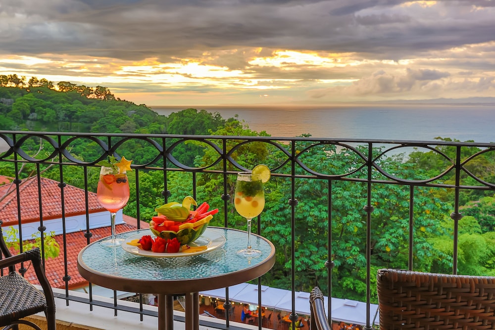 Royal Ocean View - Photo 4