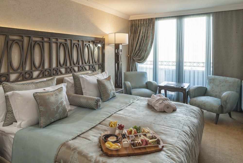 Suite photo 1