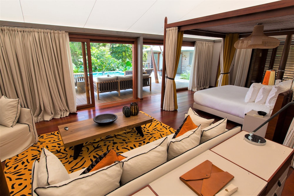 Luxury Villa, 3 Bedrooms, Beachfront (Tented Villa) photo 3