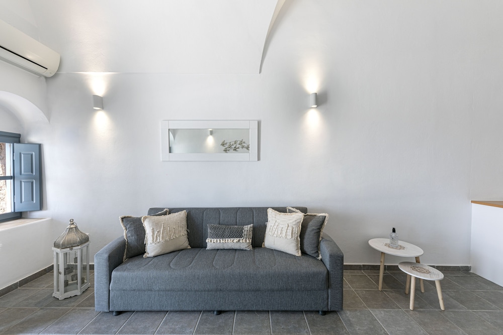 One-Bedroom House with Caldera View - Photo 24