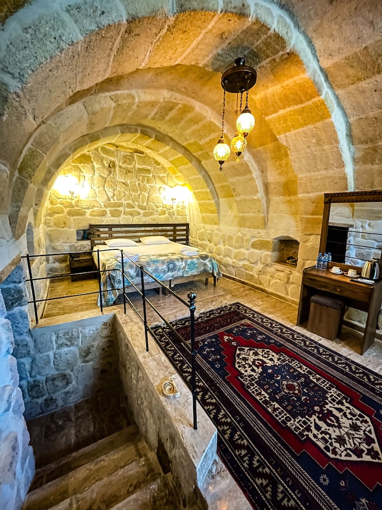 Comfort Room, Courtyard View (Stone) - Photo 23