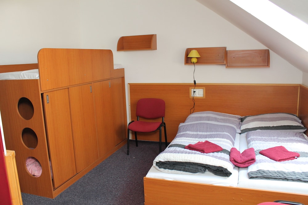 Triple Room photo 2