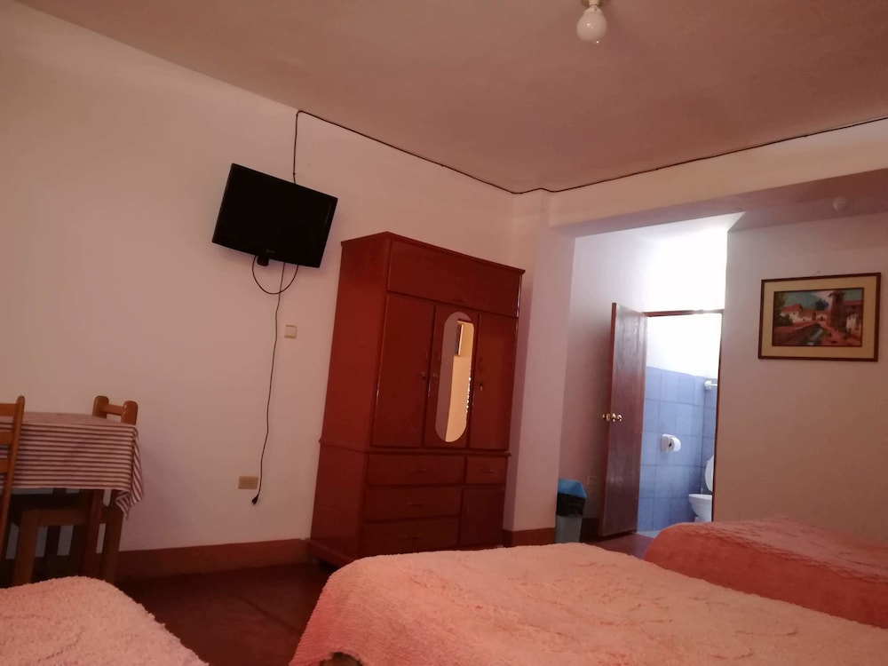 Standard Triple Room, 3 Twin Beds, Non Smoking, Private Bathroom photo 2