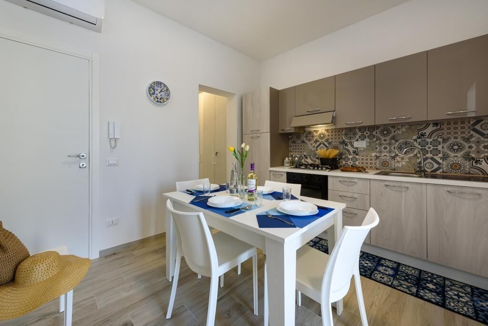 Deluxe Apartment, Valley View