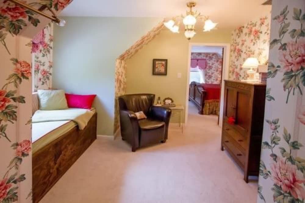 Mt. Mitchell Suite photo 2