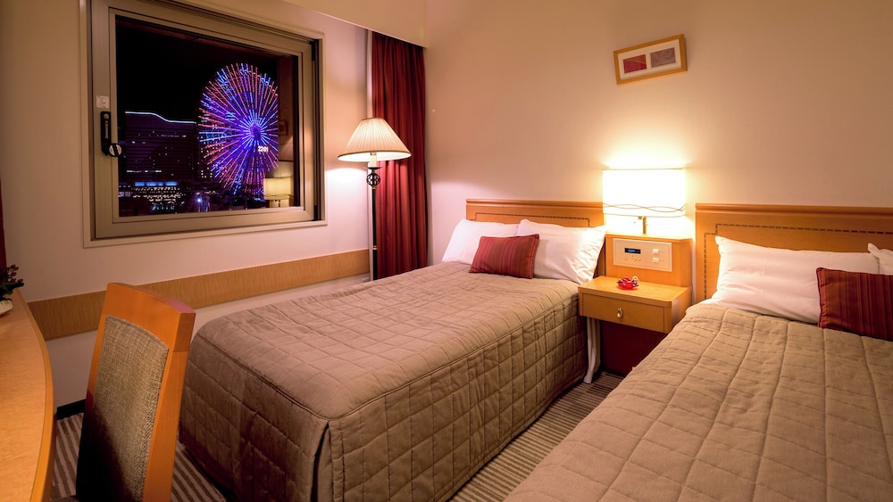 Compact Twin Room, Smoking - Photo 1