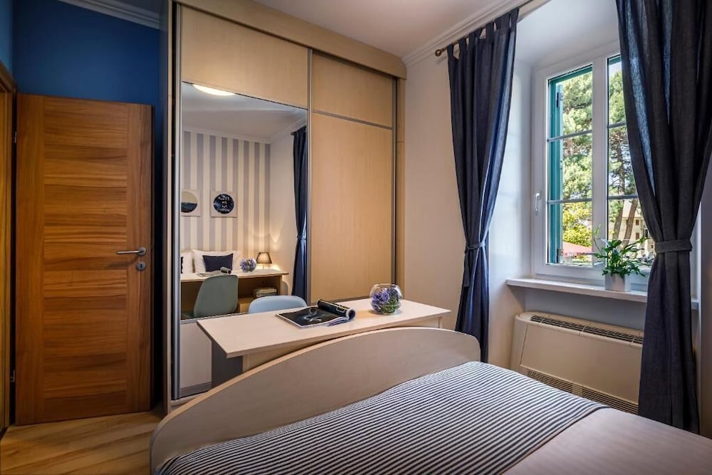 One-Bedroom Apartment - Sv. Mauro 24/1, Porec