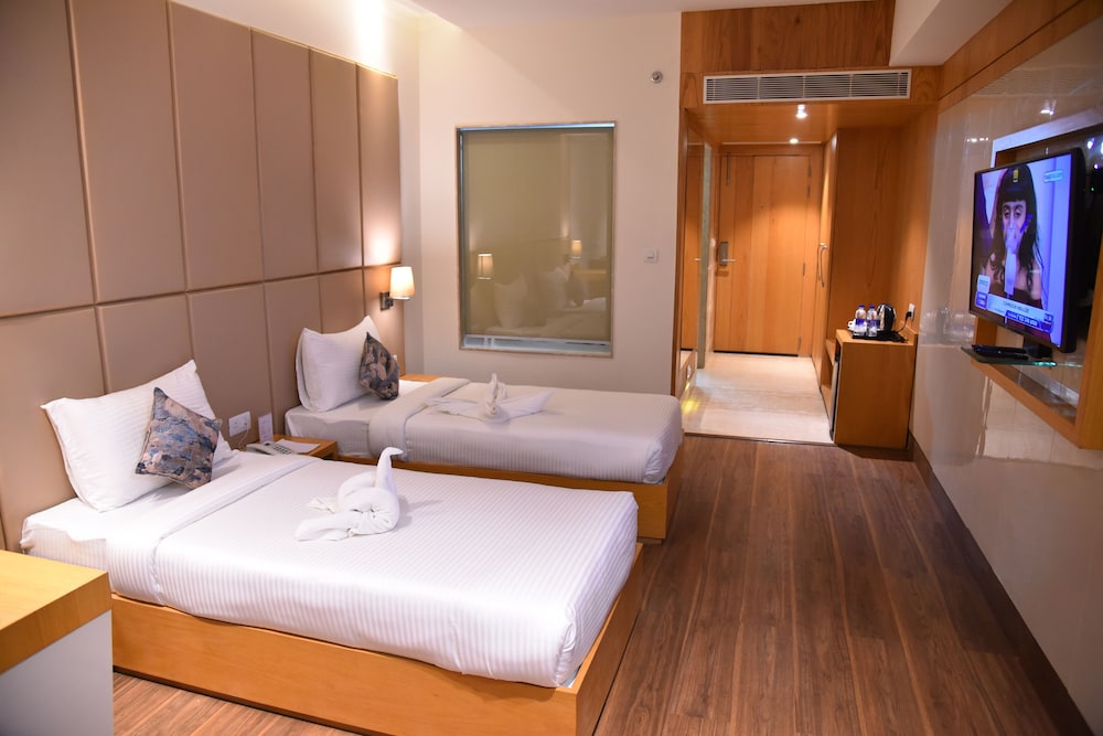 Executive Double Room, City View