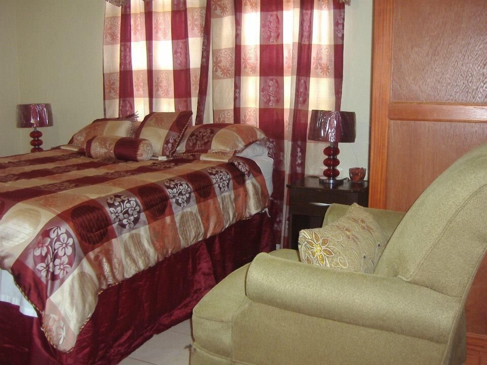 Business Room, Garden View photo 3