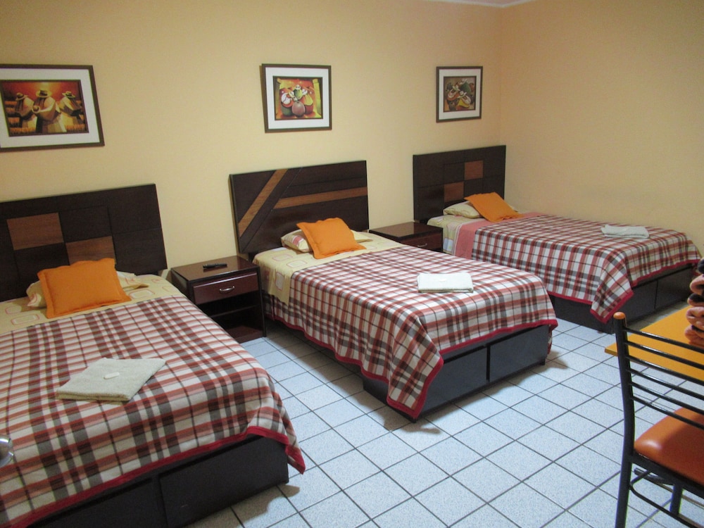 Classic Triple Room photo 3