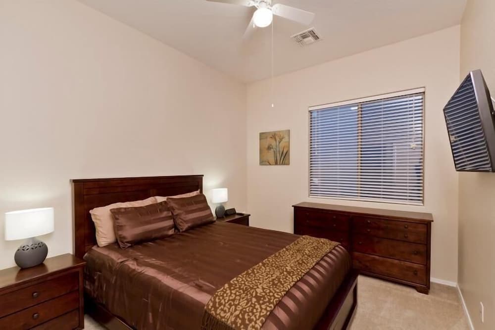 Condo, 3 Bedrooms