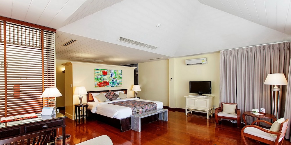 Courtyard View Room - No Balcony photo 2