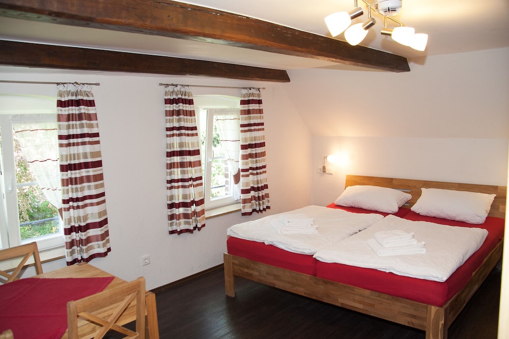 Standard Room, 2 Bedrooms, Garden View (1) photo 1
