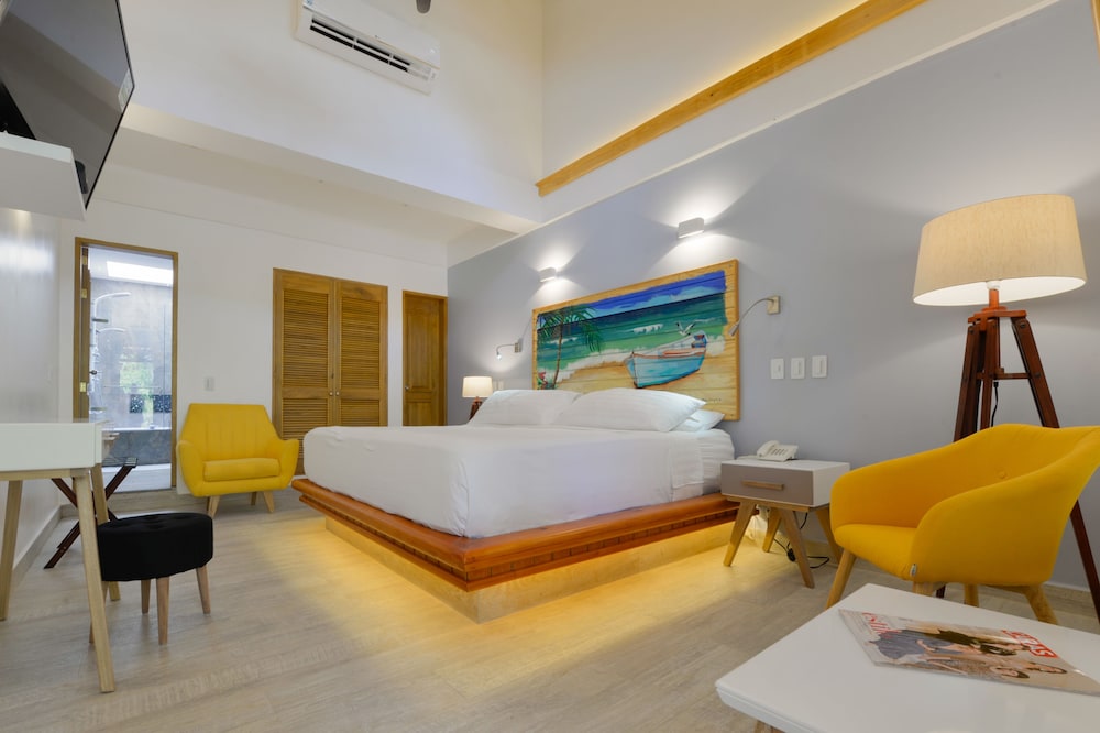 Luxury Suite photo 1