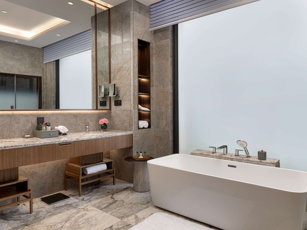 VILLA EXCLUSIVE SUITE,  1 King Size Bed, Private Swimming Pool, Private Balcony, Mountain View - Photo 6