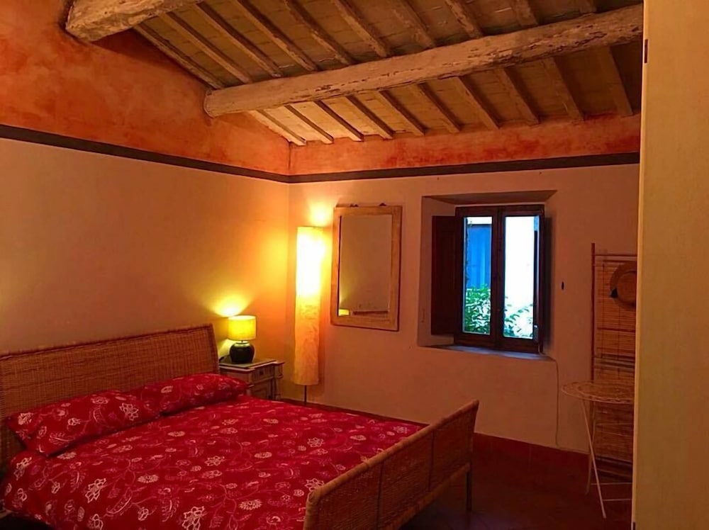 Double Room, 1 Queen Bed photo 3