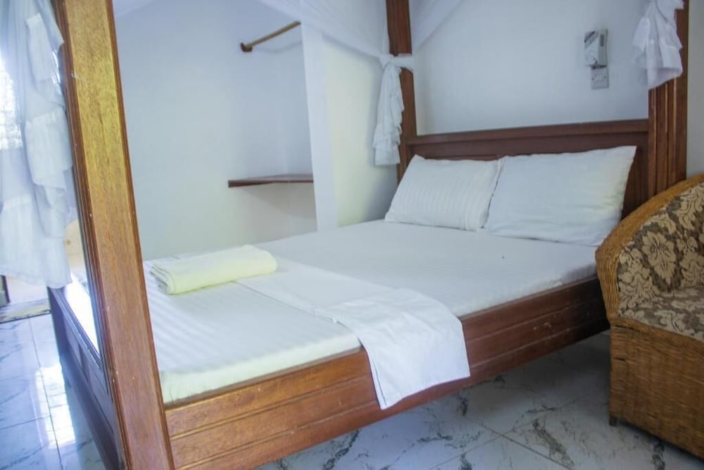 Standard Room, Air conditioning, Pool View