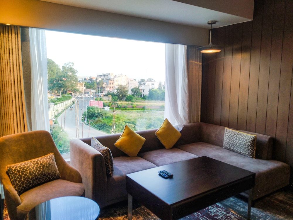 Superior Suite, 1 King Bed