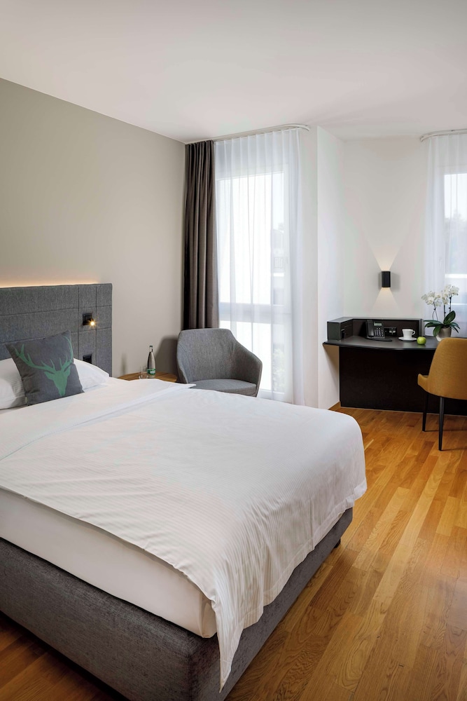 Comfort Single Room, 1 Queen Bed (Allegra)