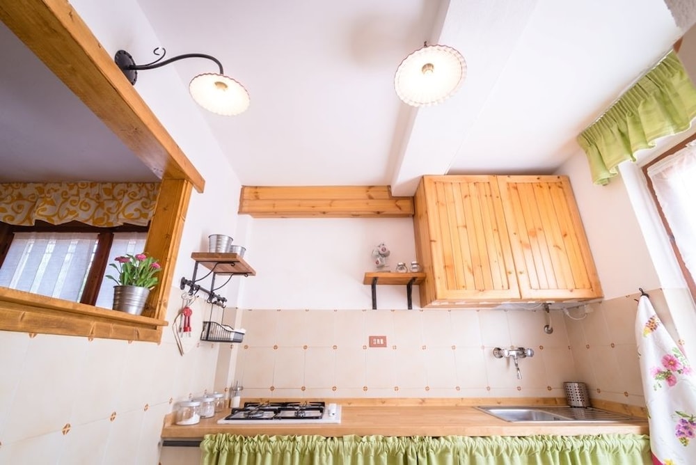 Family Apartment, Multiple Beds, Terrace, Mountain View photo 3