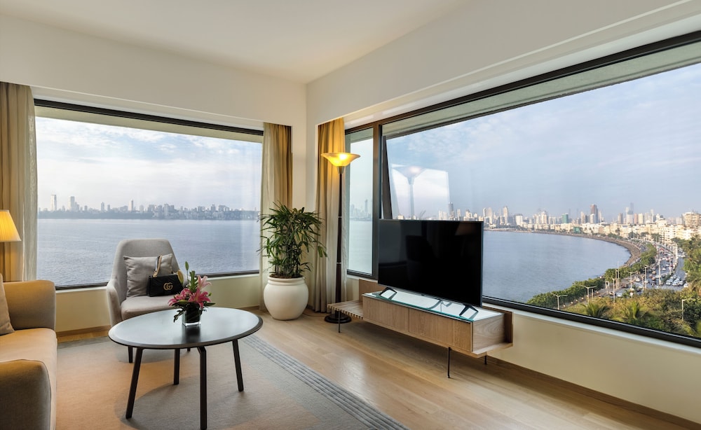 Suite (Trident)