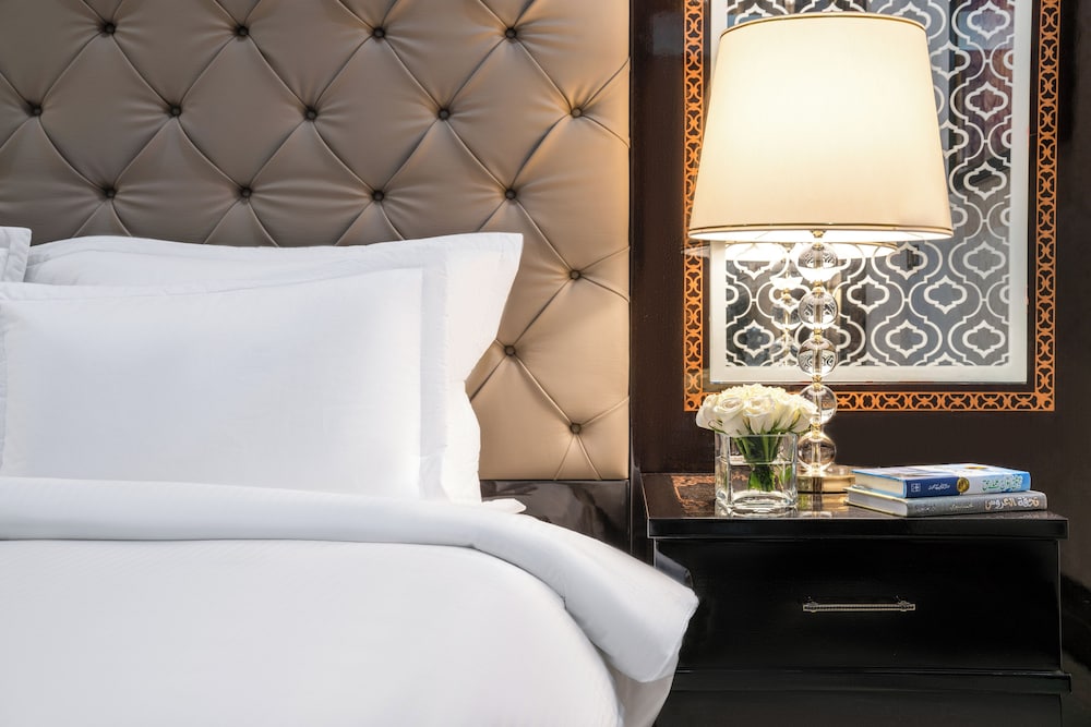 Superior Room, 2 Twin Beds, City View