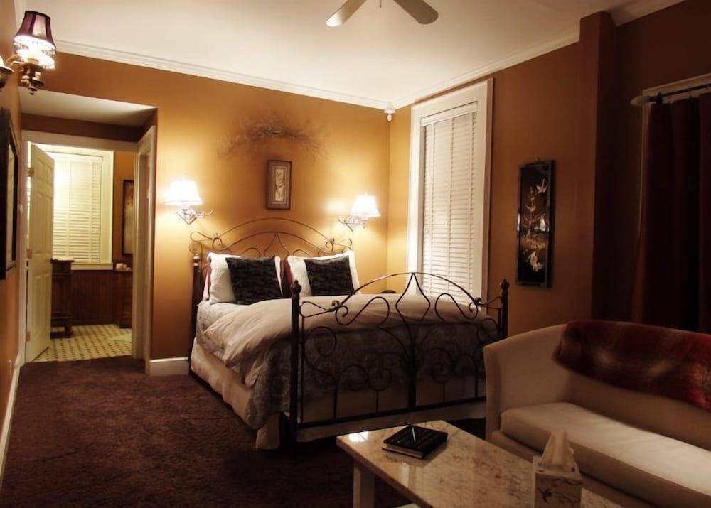 Honeymoon Suite photo 1