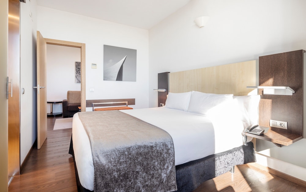 Junior Suite, 3 adults - Photo 1