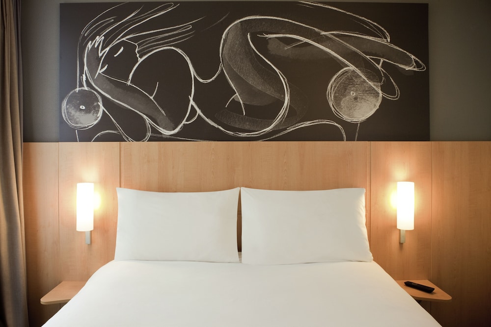 Standard Room, 1 Double Bed - Photo 8