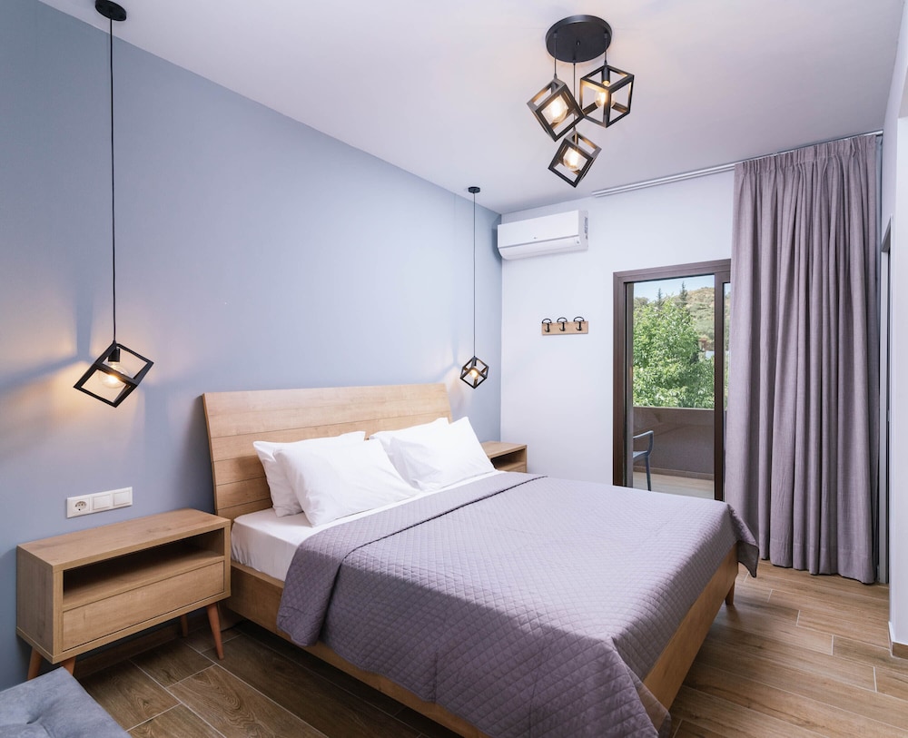 Standard Double or Twin Room photo 1
