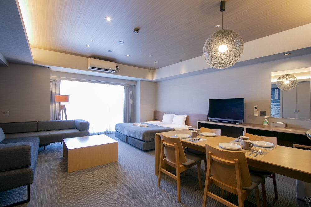 Premium Room thumbnail 5