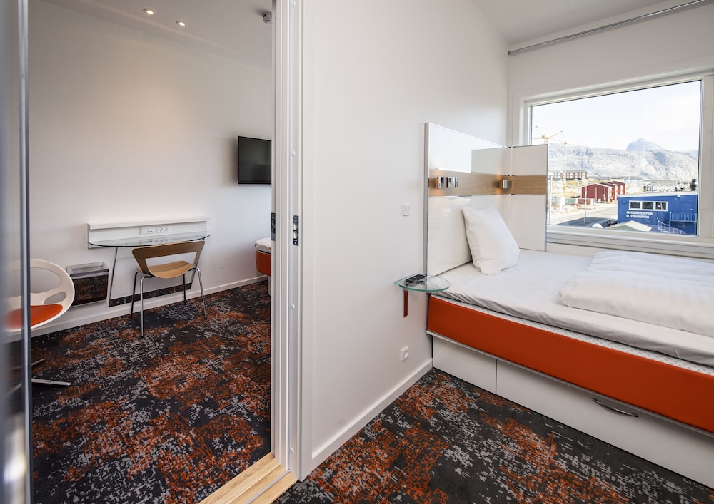Family Quadruple Room, Connecting Rooms (Express)