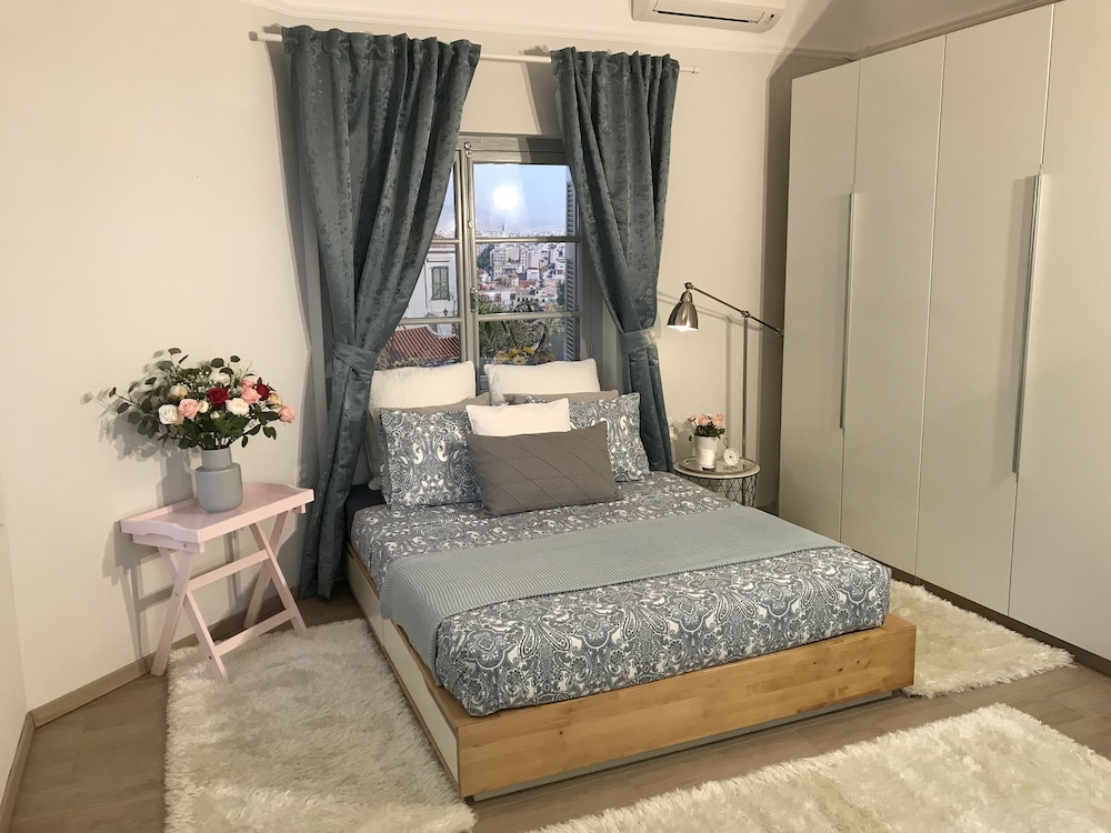 Superior House, Multiple Beds