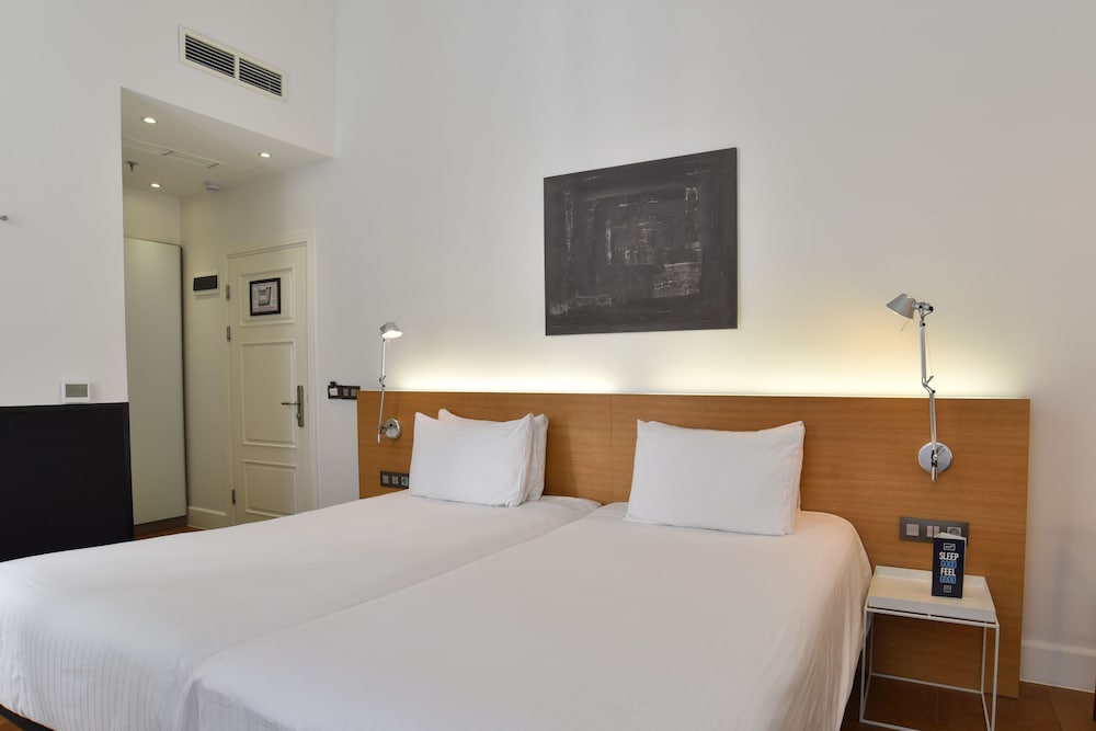 Double or Twin room with Extra Bed