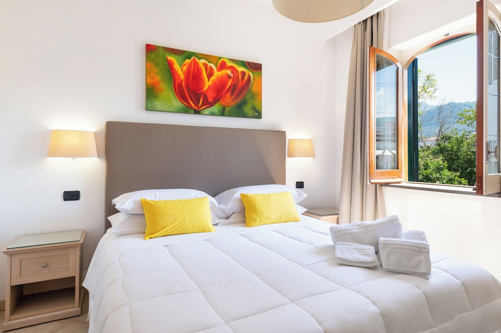 Classic Room, Garden View