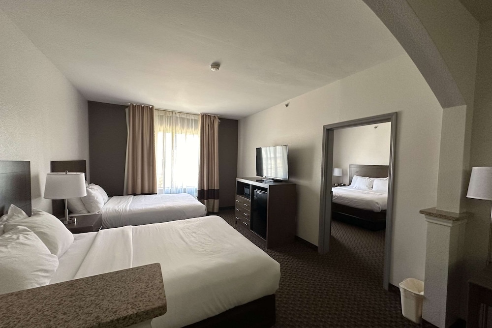 Suite, Non Smoking photo 1