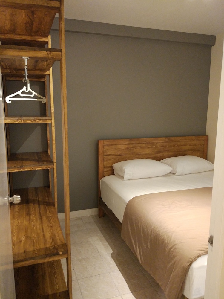 Premium Apartment, 3 Bedrooms, Kitchenette, Mountain View photo 2