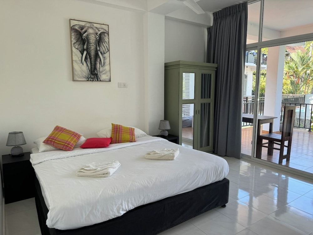 Deluxe Triple Room, Terrace, Pool View photo 1