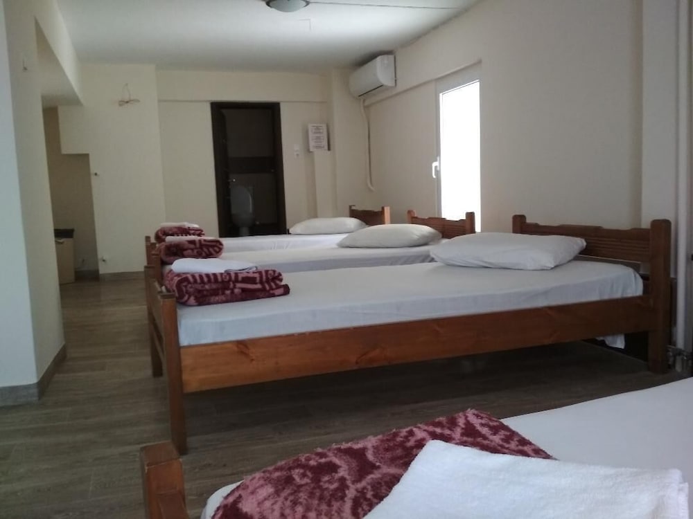 Standard Shared Dormitory, Mixed Dorm (7 Beds) photo 3