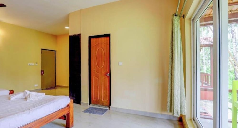 Deluxe Room - Photo 2