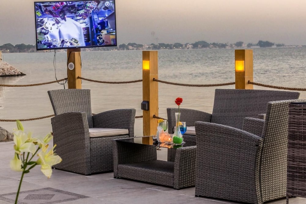 Elite Villa, 3 Bedrooms, Beach View photo 3