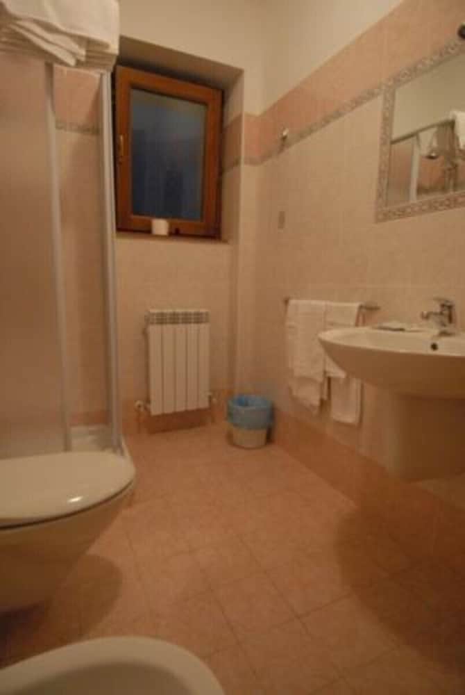 Double Or Twin Room, Non Smoking photo 2