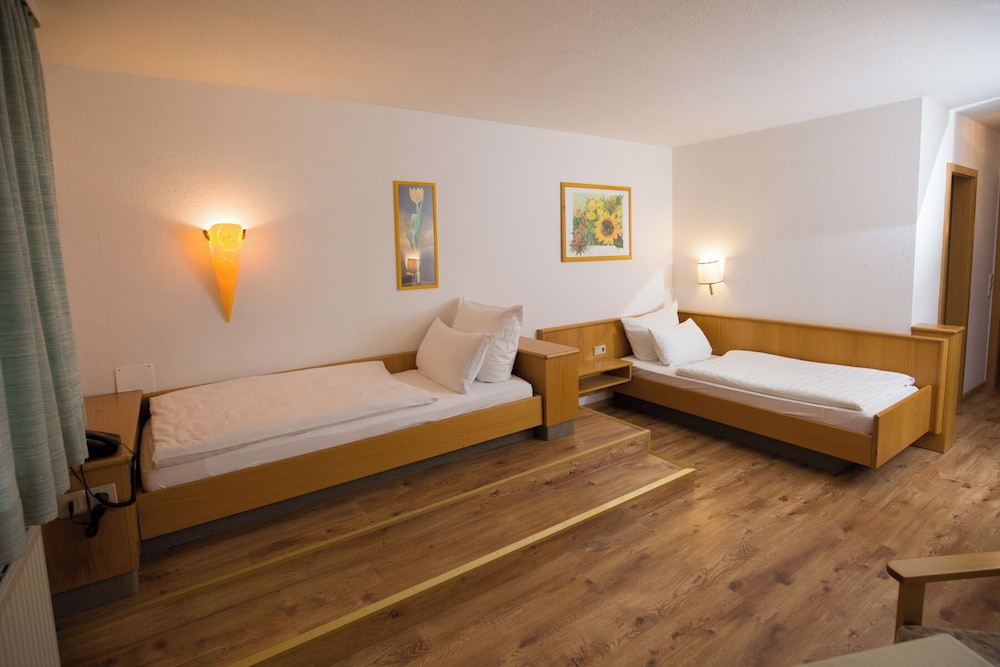 Comfort Suite, Balcony photo 3