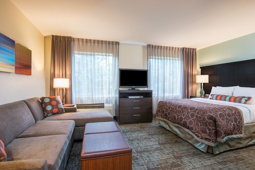 Studio Suite, 1 Queen Bed, Kitchen - Photo 1
