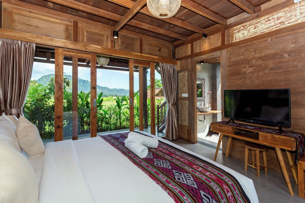 Deluxe Double Room, Garden View - Photo 1