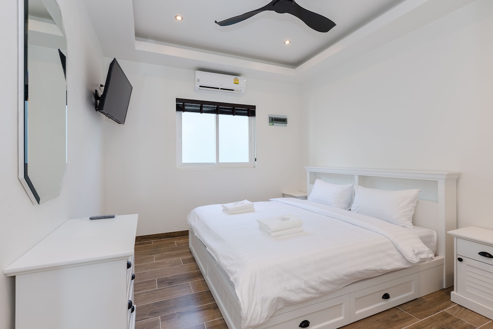 Superior Villa, 3 Bedrooms, Non Smoking, Kitchen - Photo 1