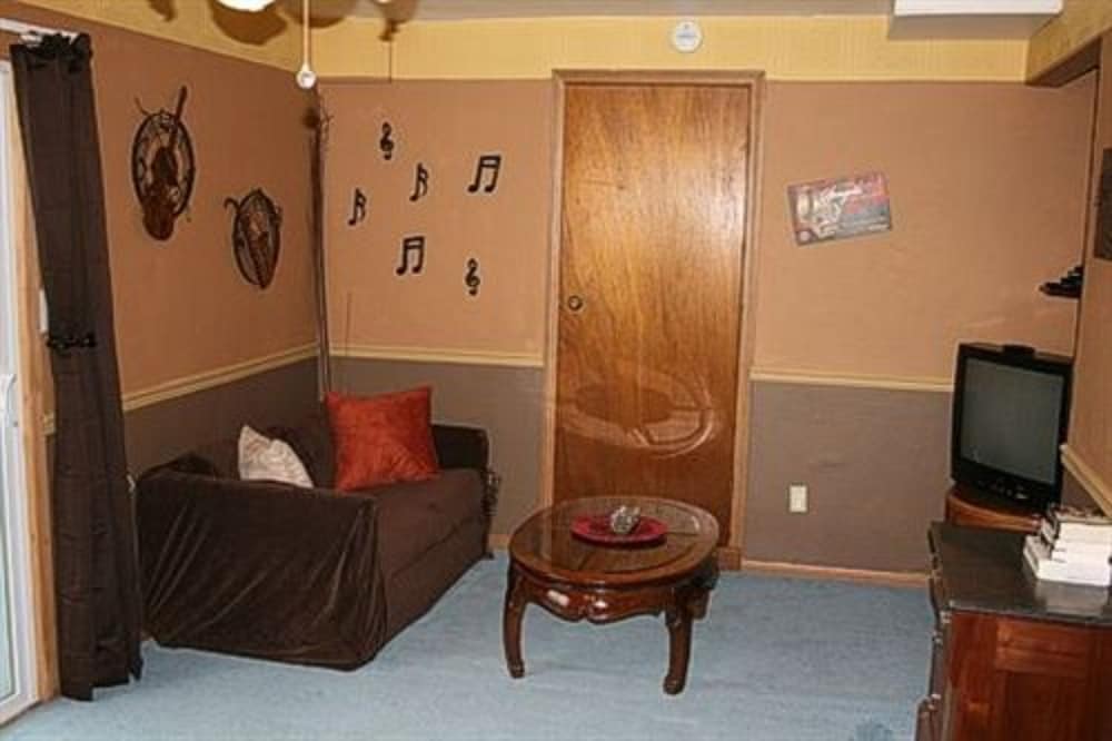Room (Musical Suite) photo 1